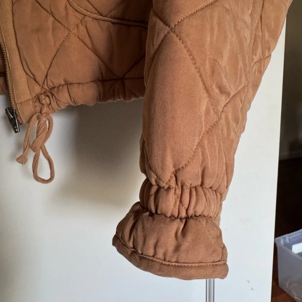 Blank NYC Tan Camel Cropped Quilted Jacket - Picture 6 of 6